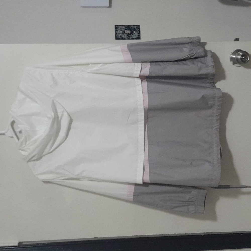 Track suit - Picture 3 of 5